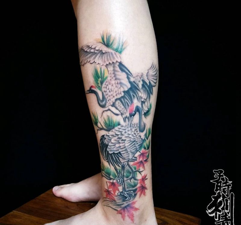 疤痕遮盖纹身图片_腿部水墨纹身图案