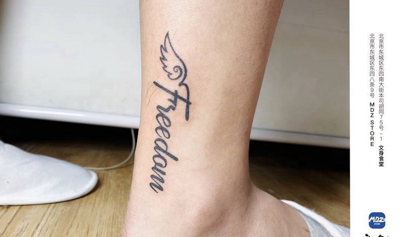 无标题纹身图片_脚部英文纹身图案