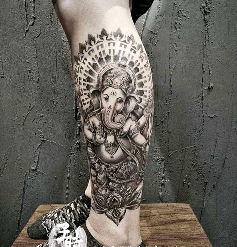 象神纹身图片_腿部欧美传统写实宗教原创成品纹身图案