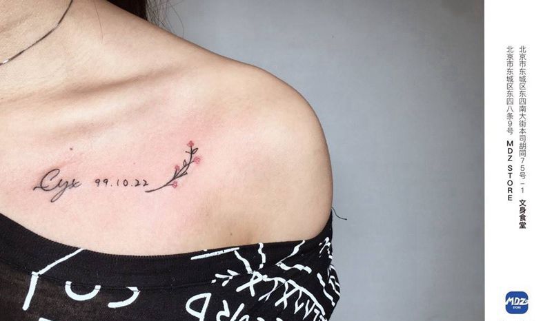 无标题纹身图片_肩部水彩英文纹身图案