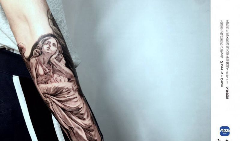 无标题纹身图片_手臂欧美写实纹身图案