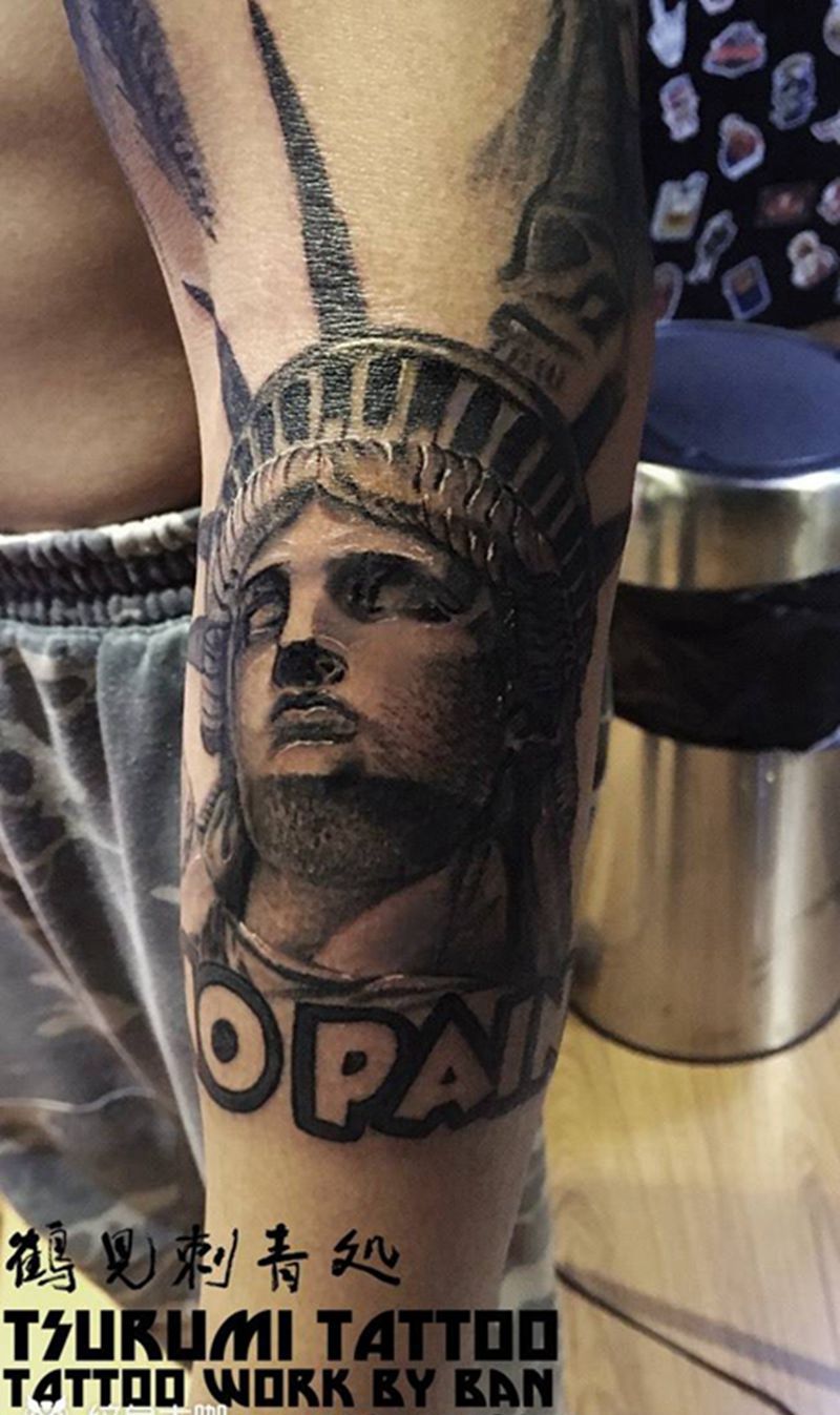 自由女神像纹身图片_成品手臂写实人物欧美纹身图案