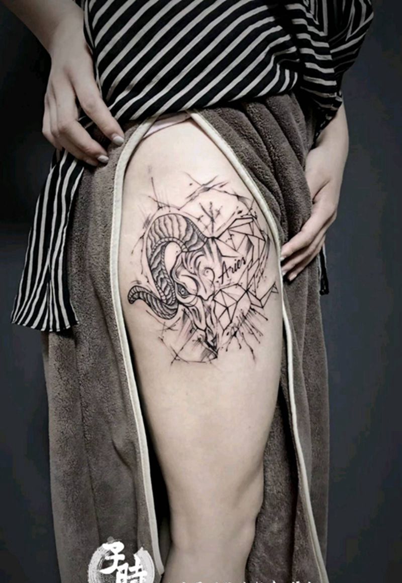 几何羊头纹身图片_腿部欧美几何原创成品纹身图案