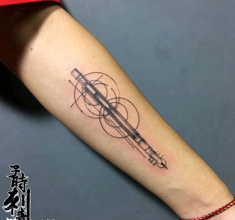铅笔纹身图片_手臂几何纹身图案