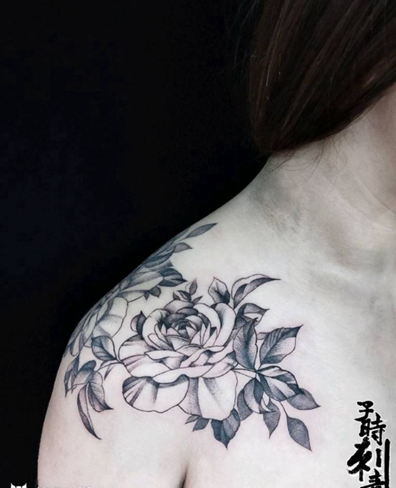 素花纹身图片_肩部纹身图案