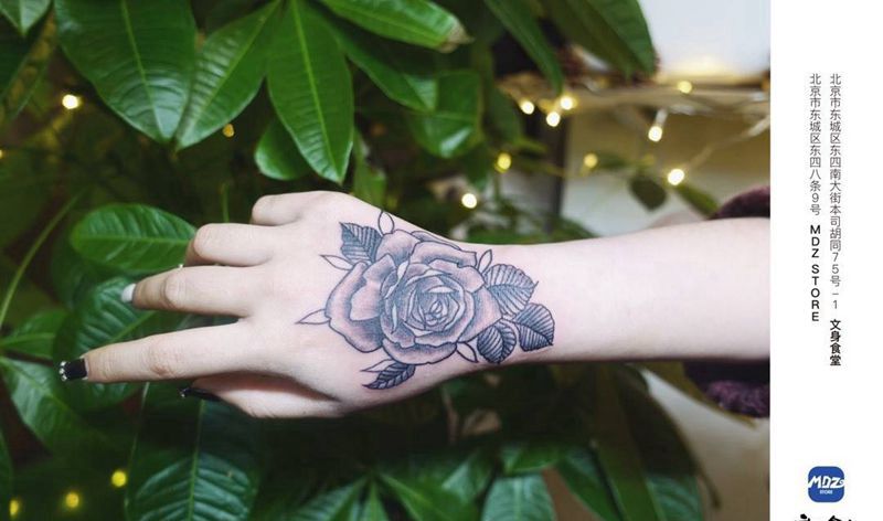 无标题纹身图片_手部Old School纹身图案