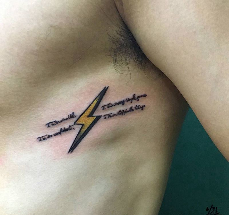 ⚡️➕看不懂的字纹身图片_腰部腹部胸部清新原创字符纹身图案