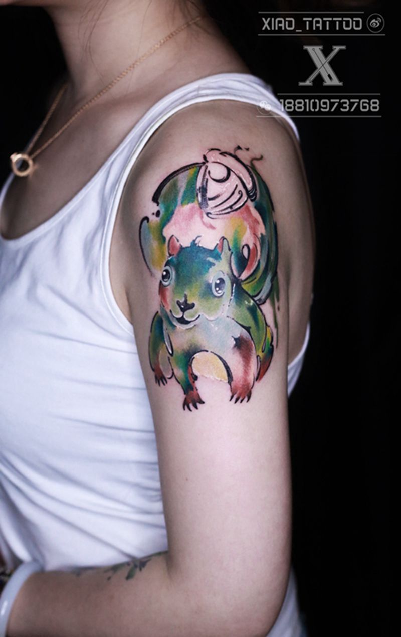 松鼠纹身图片_手臂水彩水墨动物纹身图案