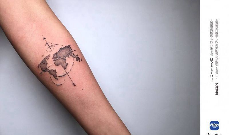 地图纹身图片_手臂点刺纹身图案