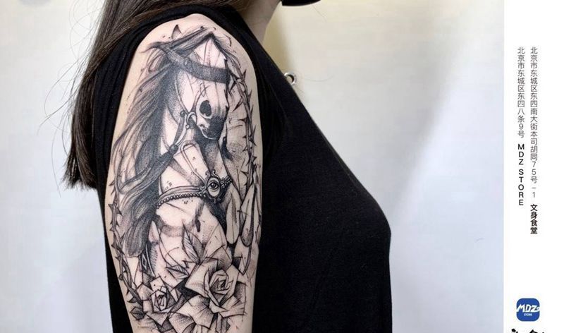 马纹身图片_手臂点刺纹身图案