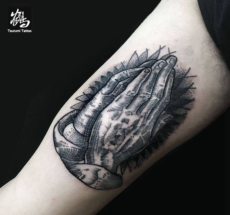 祈祷之手纹身图片_成品手臂欧美写实人物宗教纹身图案