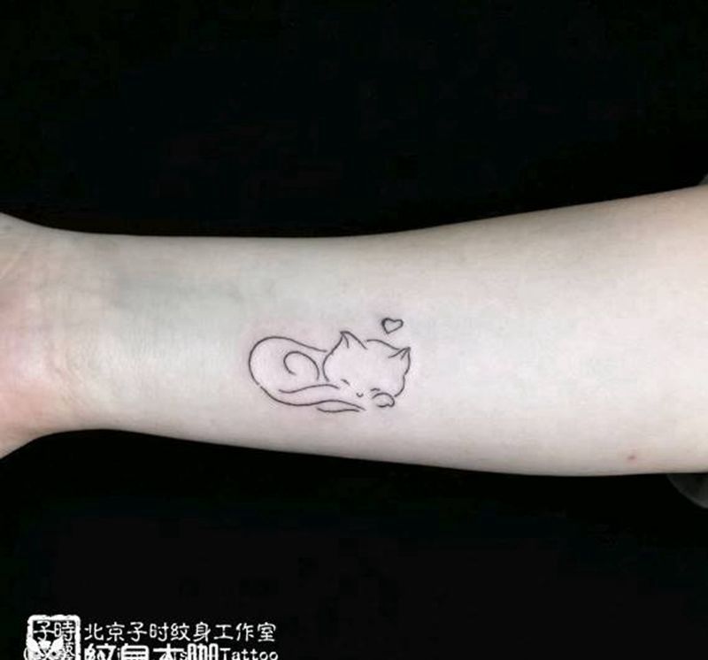猫纹身图片_手臂纹身图案