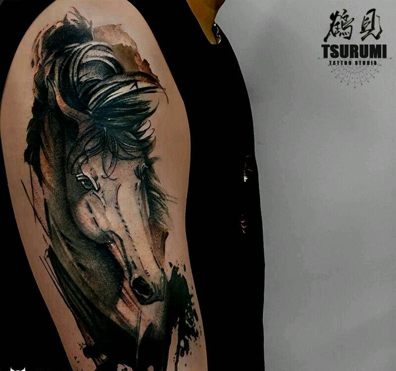 鹤见原创私人定制【小马马】纹身图片_肩部习俗国画动物原创成品纹身图案