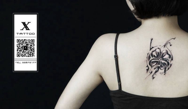 四叶草纹身图片_成品肩部背部欧美植物原创纹身图案