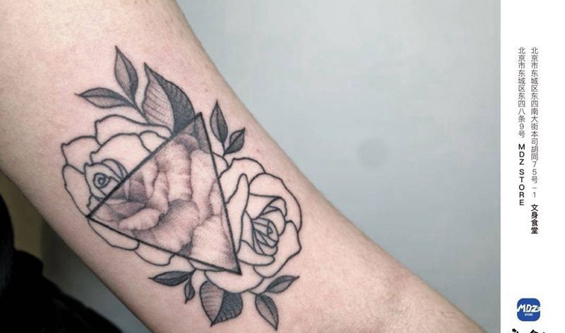 无标题纹身图片_手臂Old School纹身图案