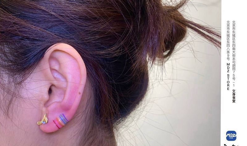 无标题纹身图片_颈部水彩纹身图案