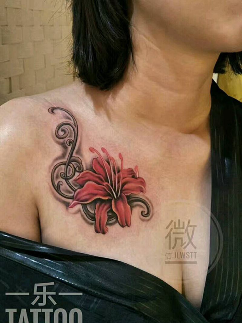 藤蔓花纹身图片_