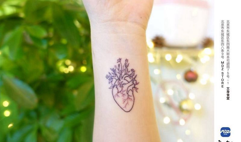 心脏纹身图片_手臂New School纹身图案