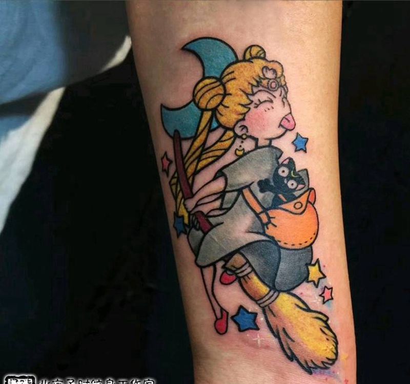 卡通小美女纹身图片_手臂Old School纹身图案