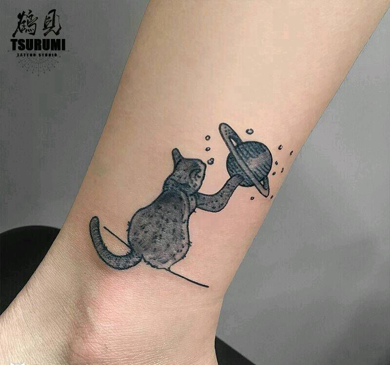 鹤见私人定制刺青【蓝猫星球】纹身图片_手臂清新动物原创成品纹身图案