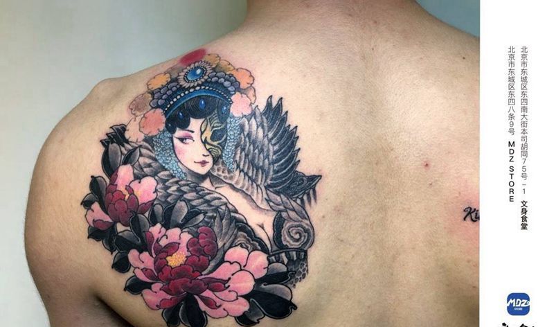无标题纹身图片_背部新传统纹身图案