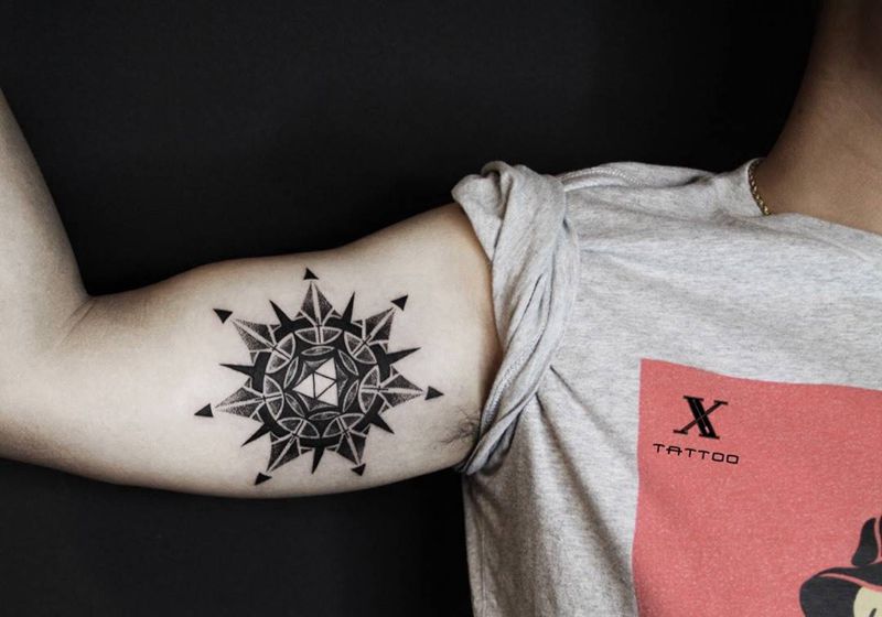 几何纹身图片_成品手臂几何概念纹身图案