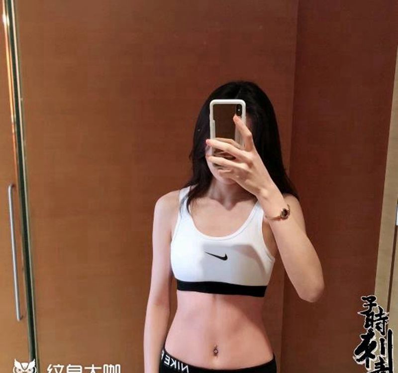 脐钉纹身图片_穿孔纹身图案