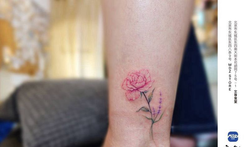 花纹身图片_脚部水彩纹身图案