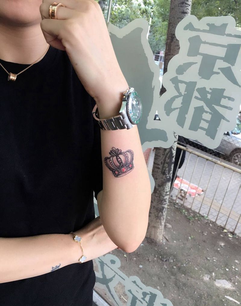 皇冠纹身纹身图片_成品手臂清新纹身图案