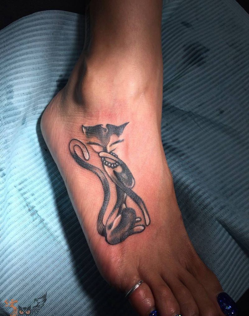 小狐狸修改纹身图片_清新传统欧美肖像写实人物鬼神动物宗教脚部纹身图案