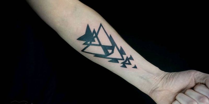 方向纹身图片_腰部背部手臂腿部欧美图腾成品纹身图案