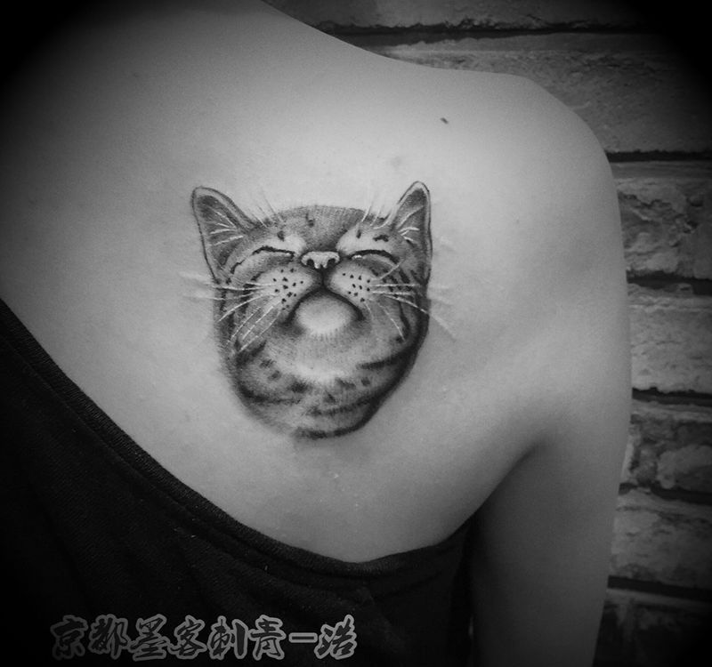 京都墨客刺青-浩纹身图片_原创成品国画肖像肩部动物纹身图案