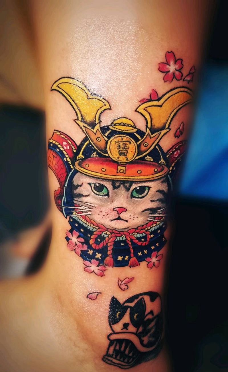 武士貓纹身图片_脚部传统清新动物人物成品纹身图案