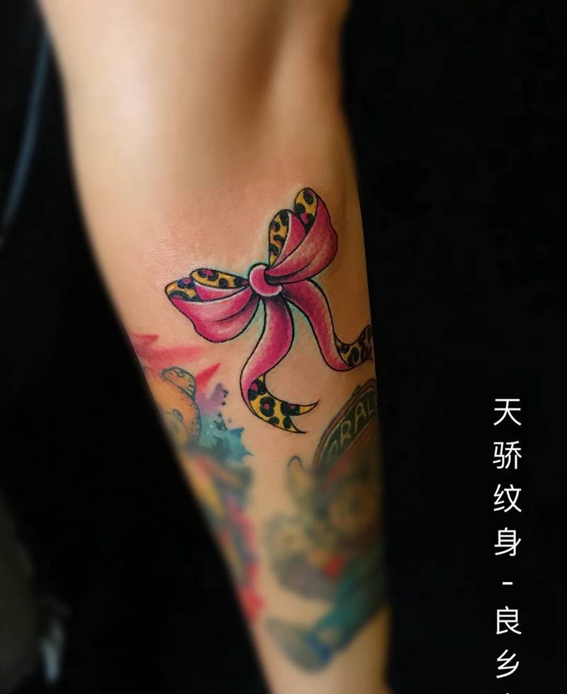 蝴蝶结纹身图片_