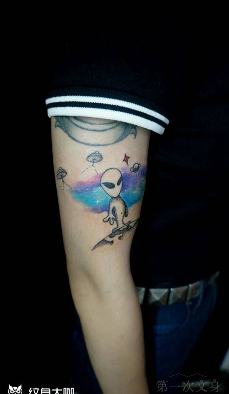 外星人纹身图片_肩部胸部腰部背部手臂腿部清新人物原创成品纹身图案