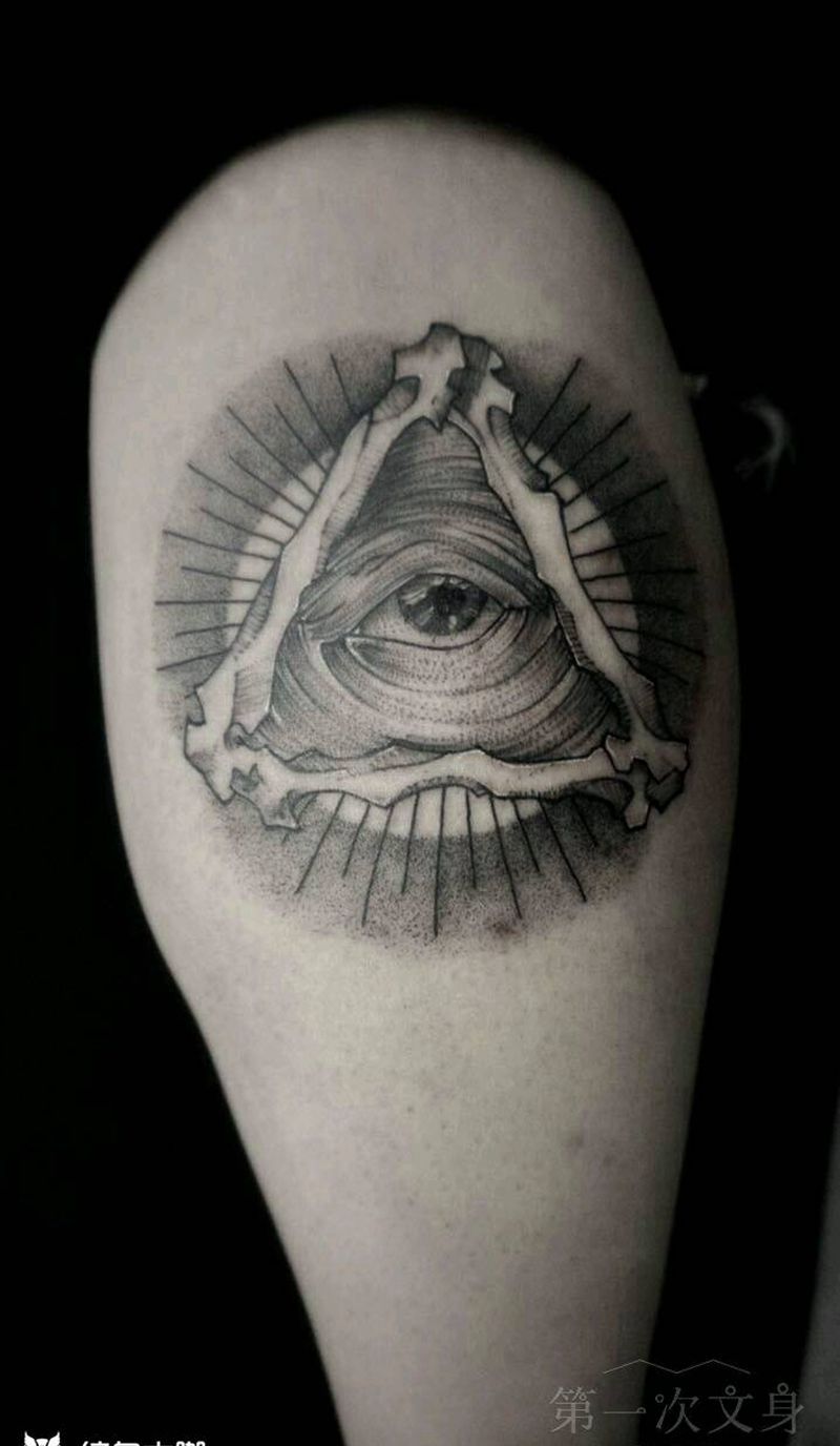 上帝之眼纹身图片_手臂腿部欧美几何成品纹身图案
