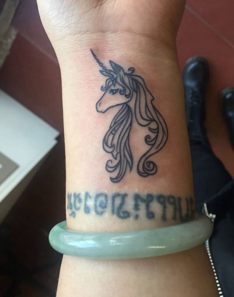 小独角兽一枚纹身图片_