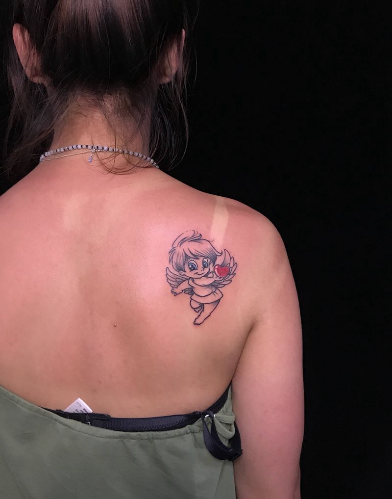 小天使纹身图片_肩部手臂欧美写实New School纹身图案