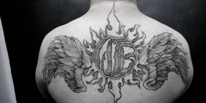 爸爸的翅膀纹身图片_胸部背部欧美动物原创亲情成品纹身图案