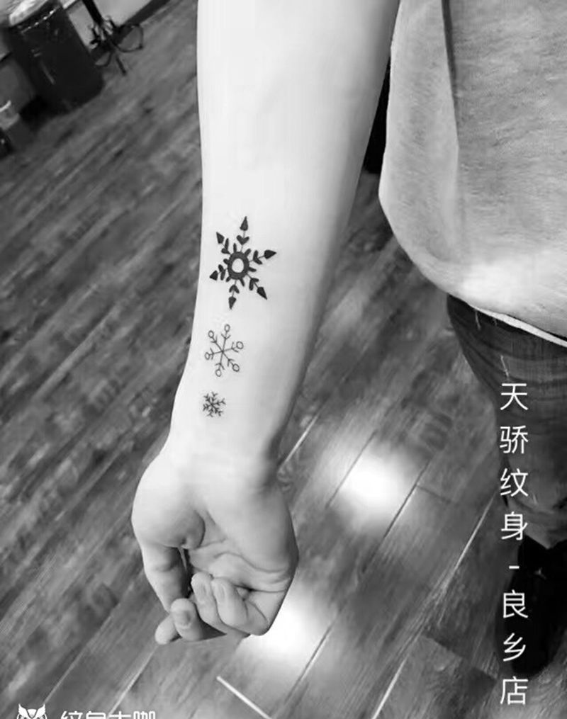 雪花纹身图片_