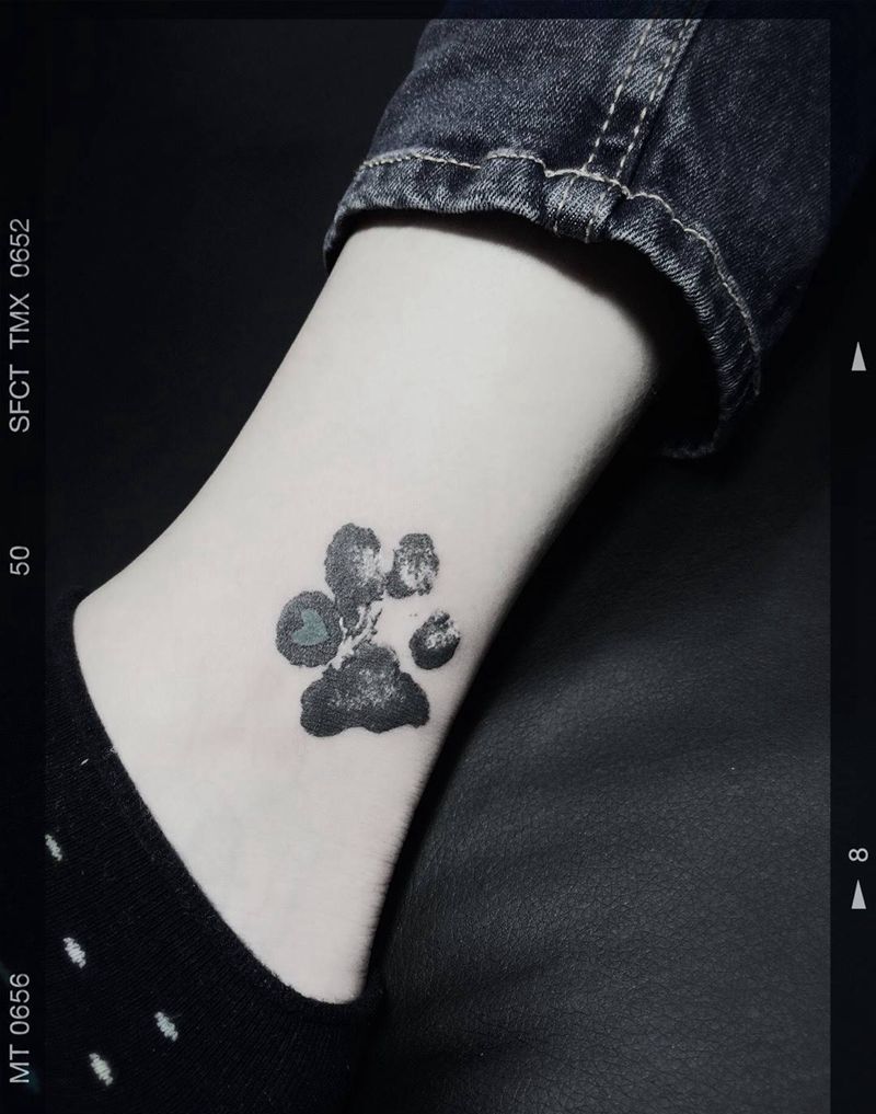 京都墨客刺青纹身图片_成品脚部清新纹身图案