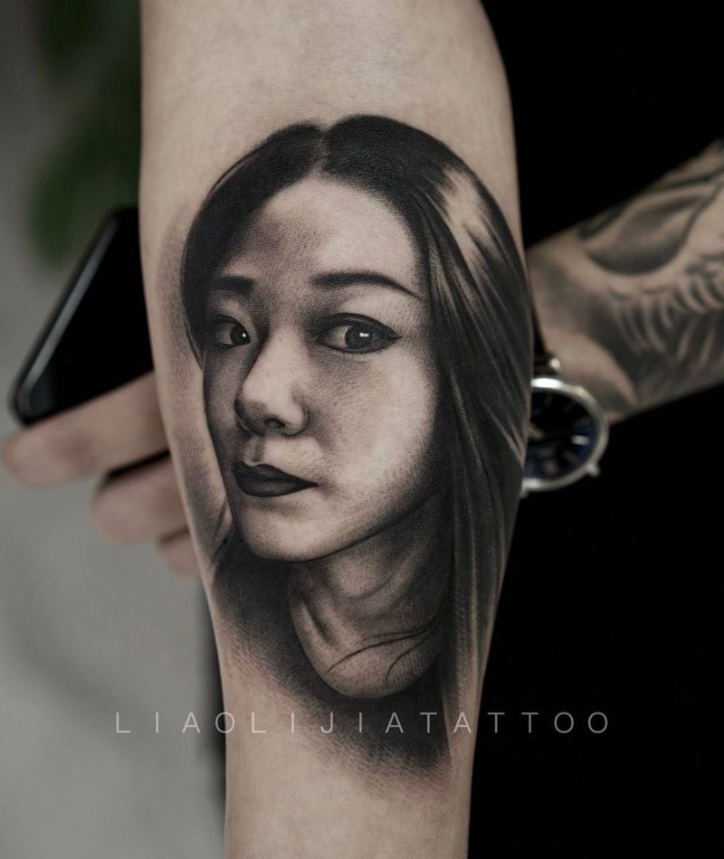 肖像纹身图片_手部成品写实人物纹身图案