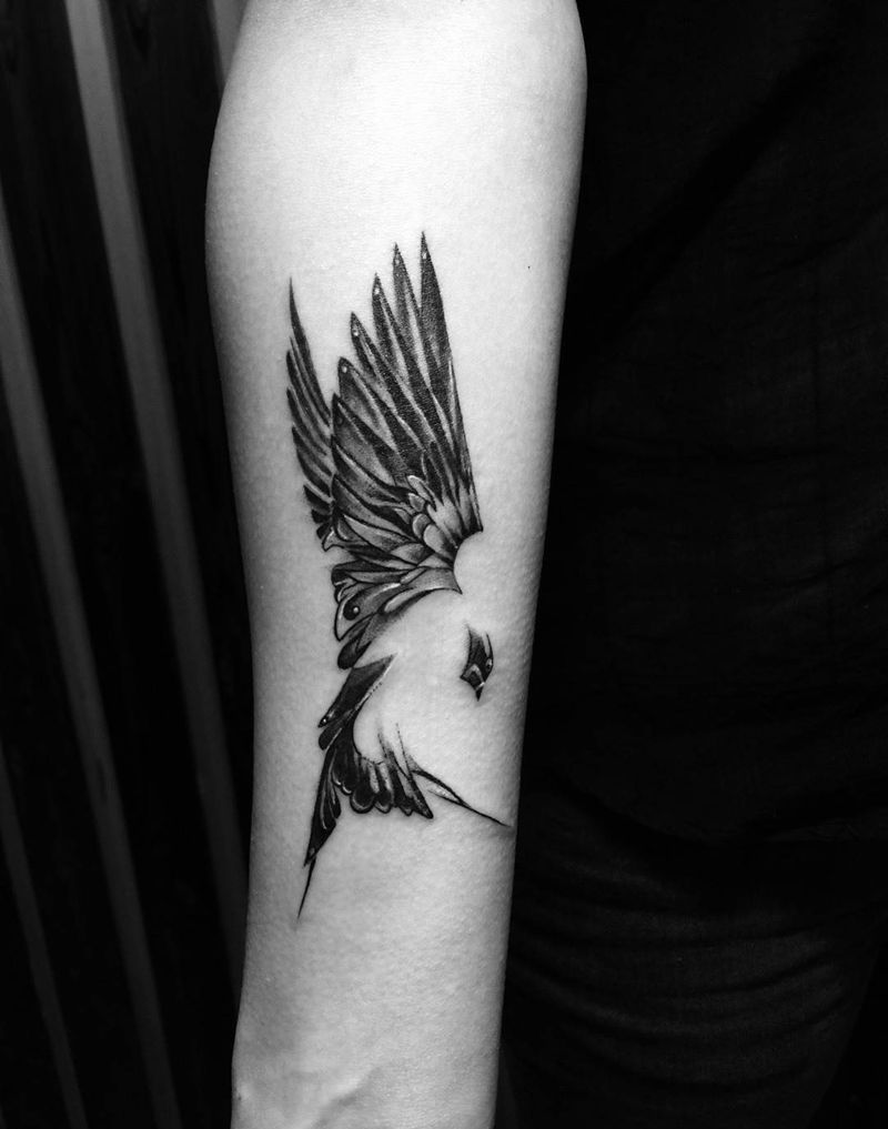 京都墨客刺青--燕子纹身图片_手臂成品动物清新纹身图案