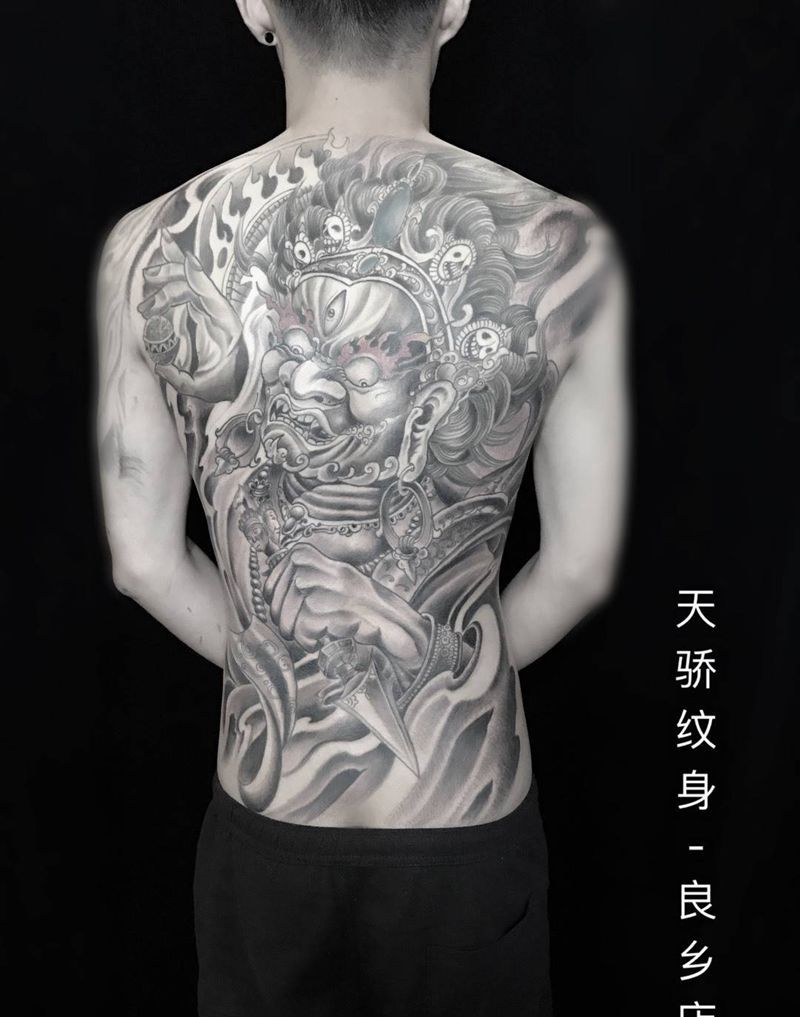 大天黑纹身图片_