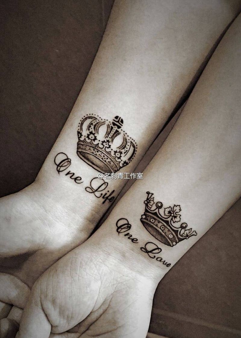 情侣皇冠纹身图片_