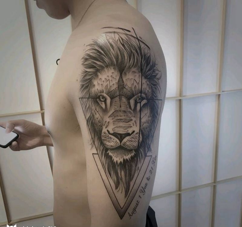狮子纹身图片_手臂清新，纹身图案
