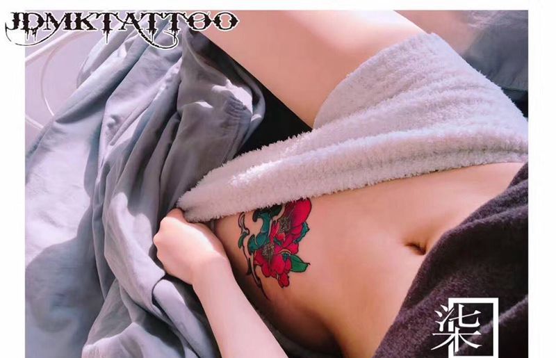 京都墨客刺青-柒纹身图片_成品原创腹部清新国画植物纹身图案