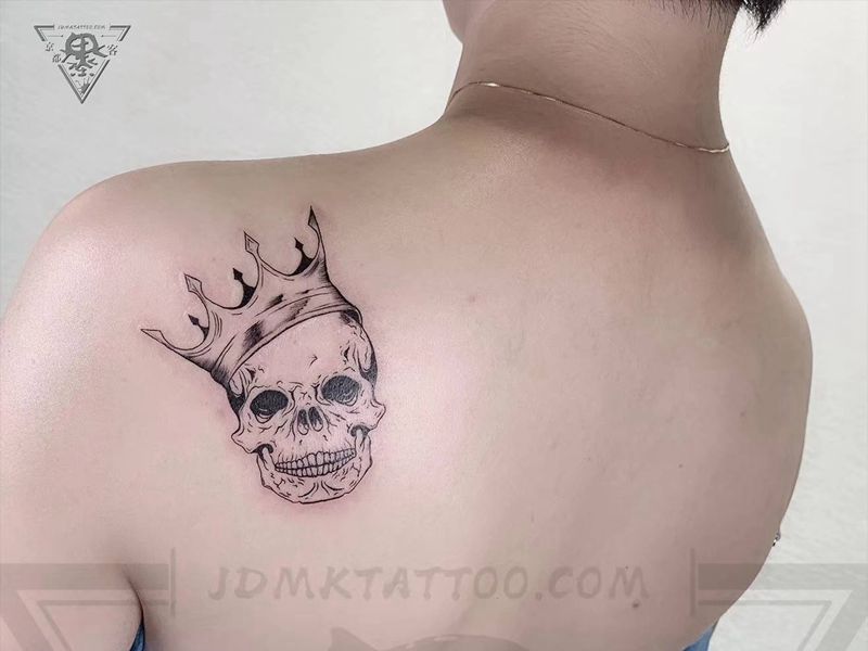 纹身/刺青纹身图片_背部New School骷髅纹身图案