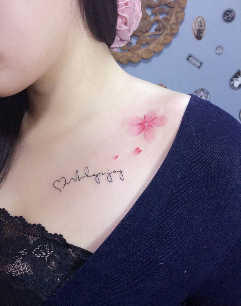 京都墨客刺青-娟姐纹身图片_成品手稿肩部清新原创植物字母纹身图案