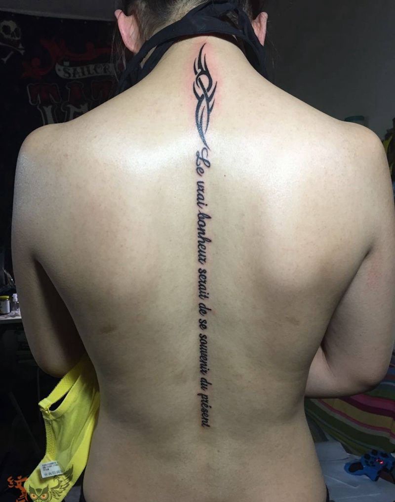 法文&图腾纹身图片_写实肖像习俗欧美清新传统图腾字符背部腿部纹身图案